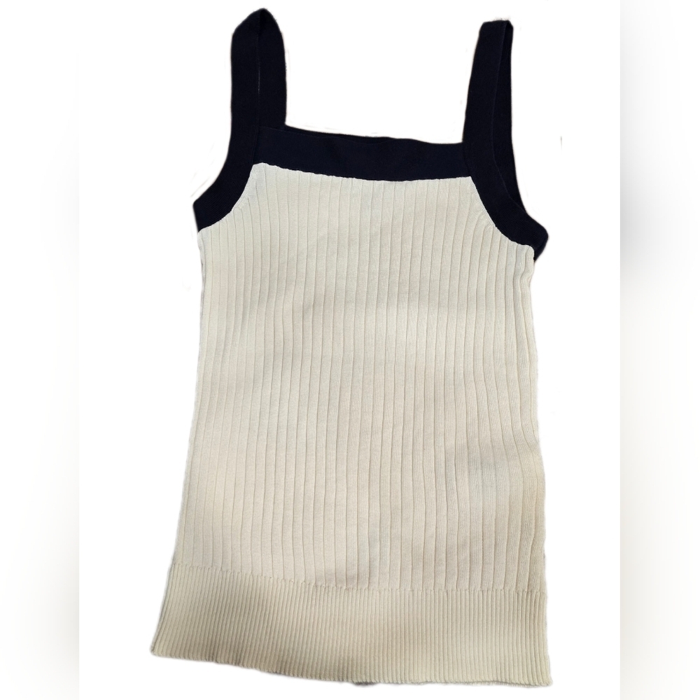 Old Navy, Size Small, Ribbed Sleeveless Squareneck Top - Picture 8 of 9